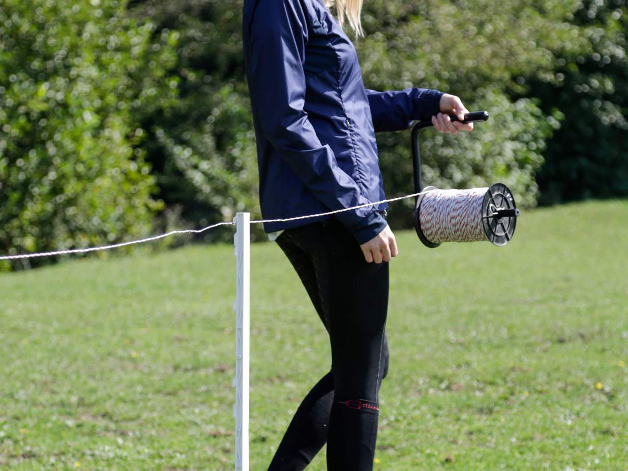 One-Hand Drop Aid - Image 8 of 15