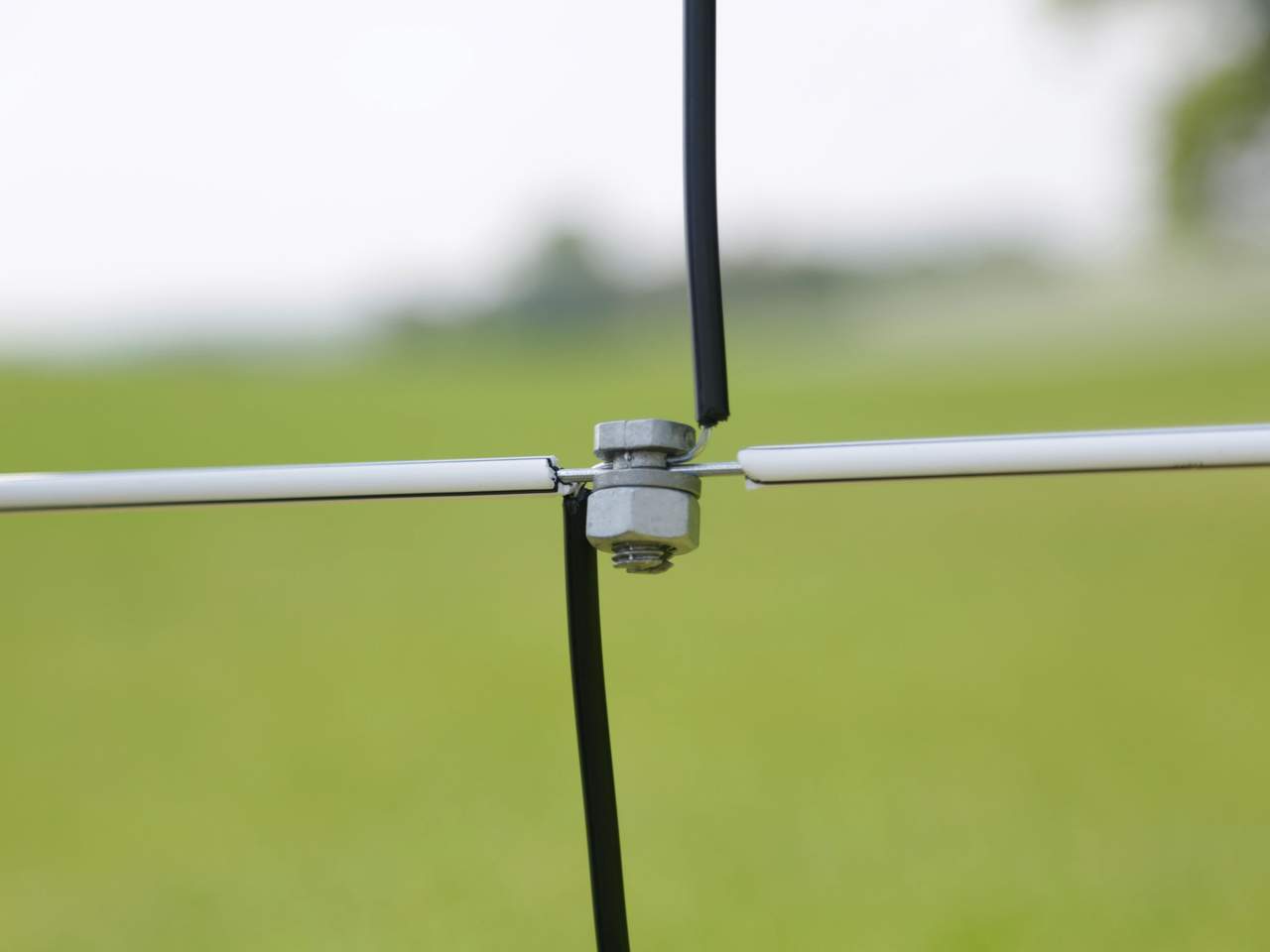 Wire Connecting Clamp - Image 6 of 9