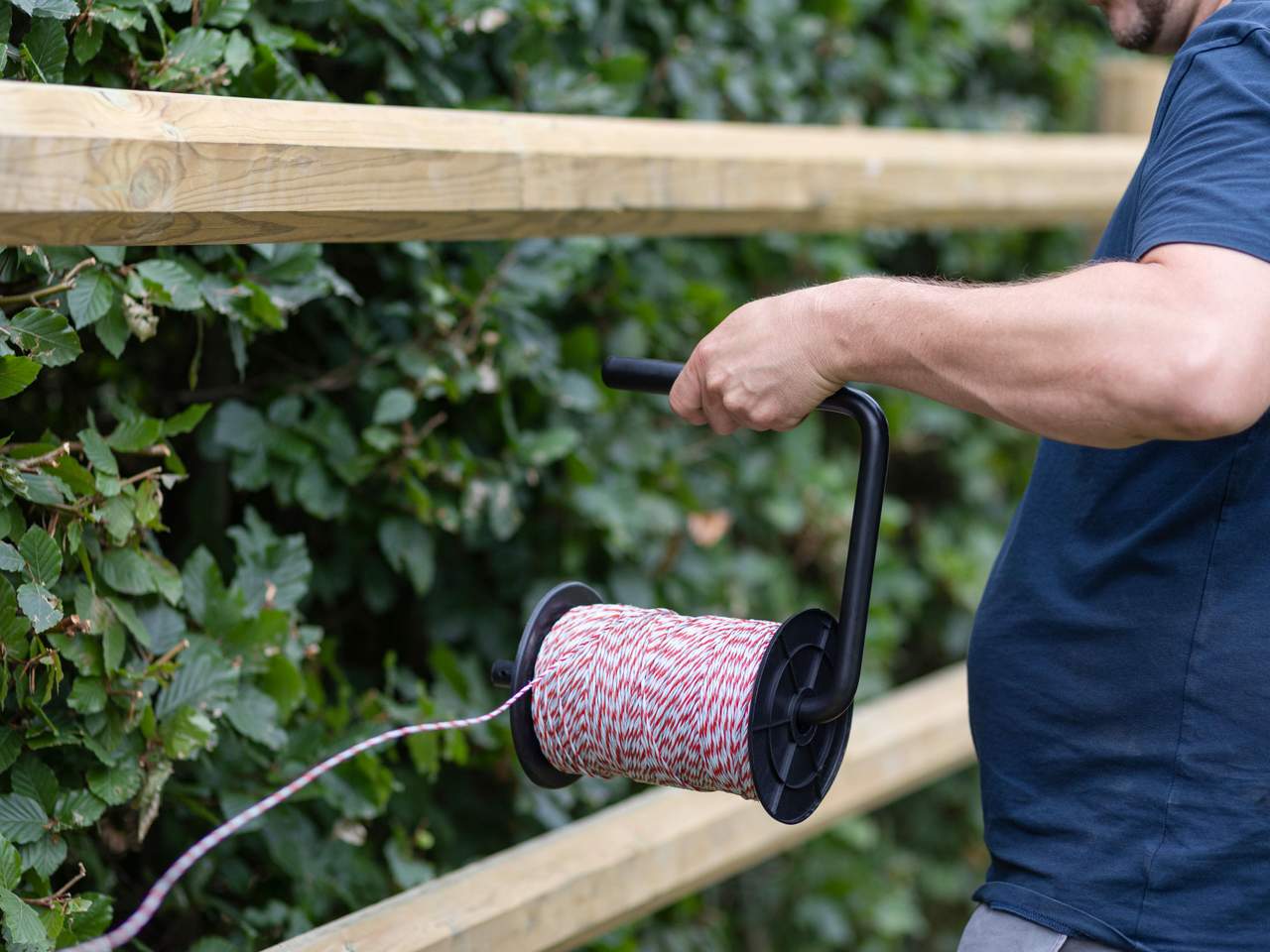 One-Hand Drop Aid - Image 12 of 15