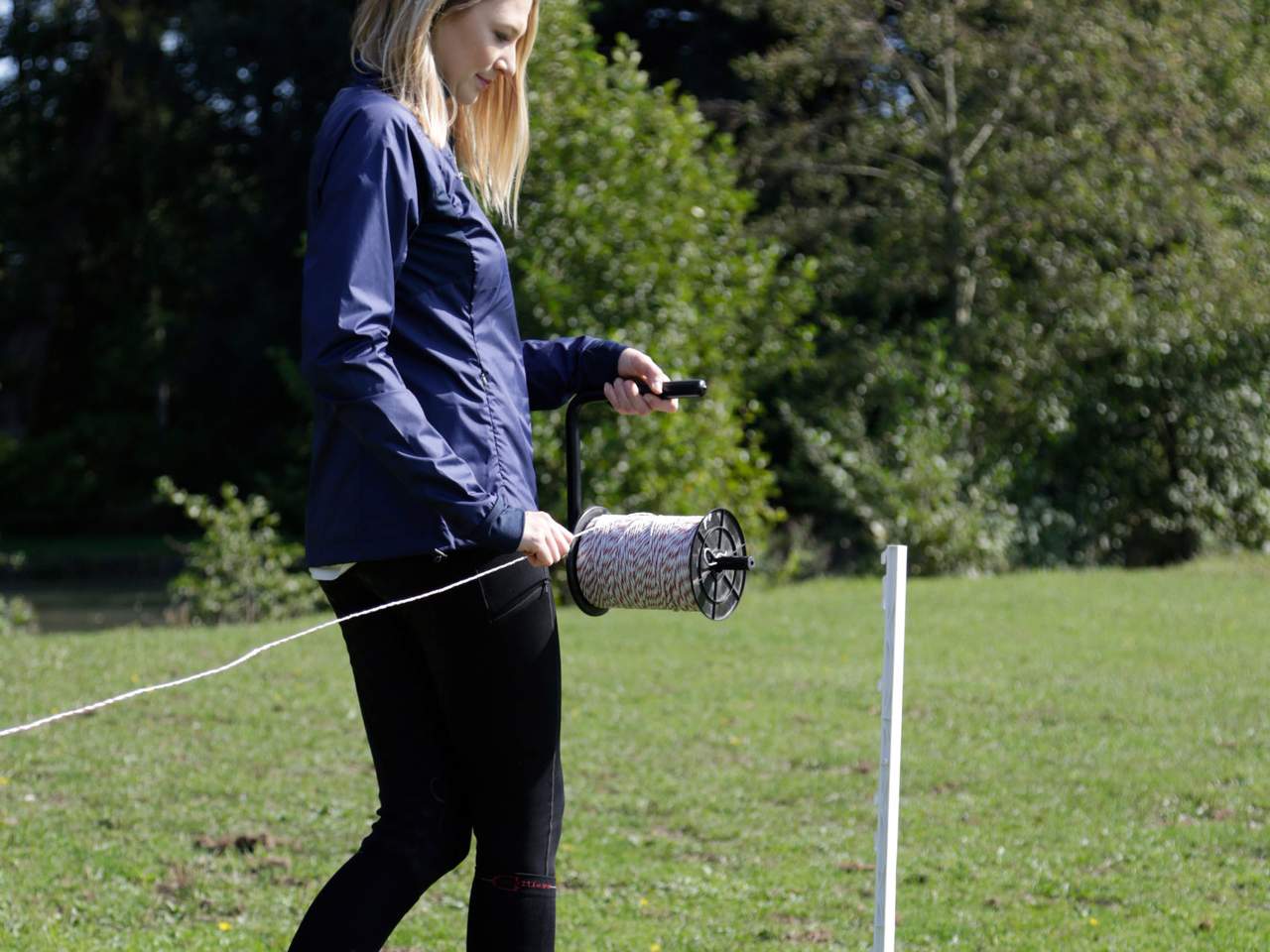 One-Hand Drop Aid - Image 7 of 15