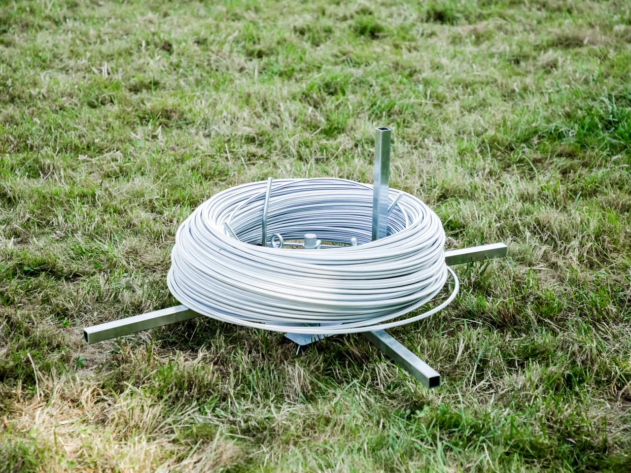 Premium Horse Wire - Image 6 of 25