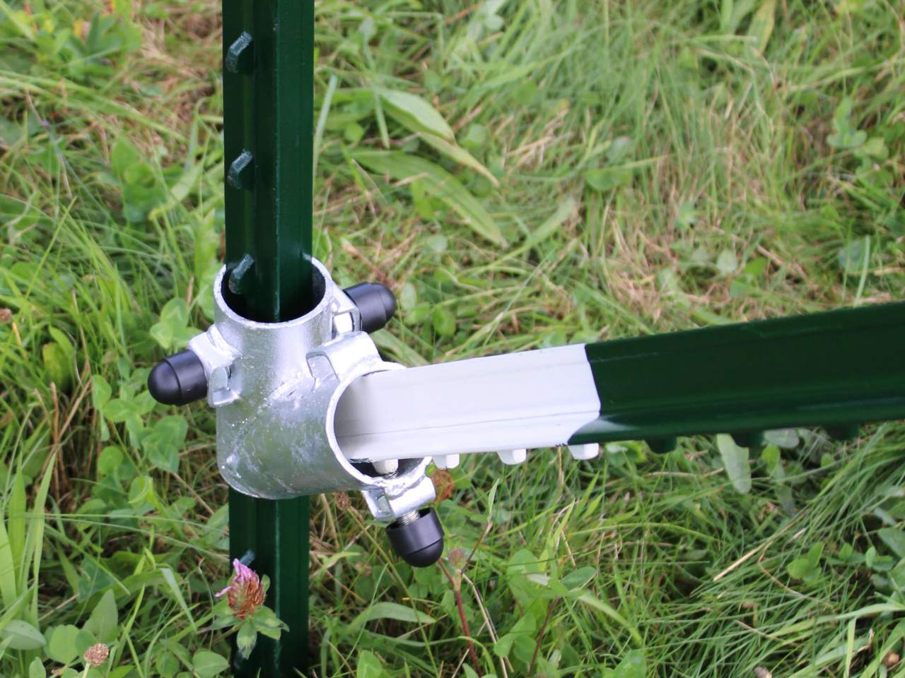 Variable Corner Solution Set T-Post - Image 8 of 10