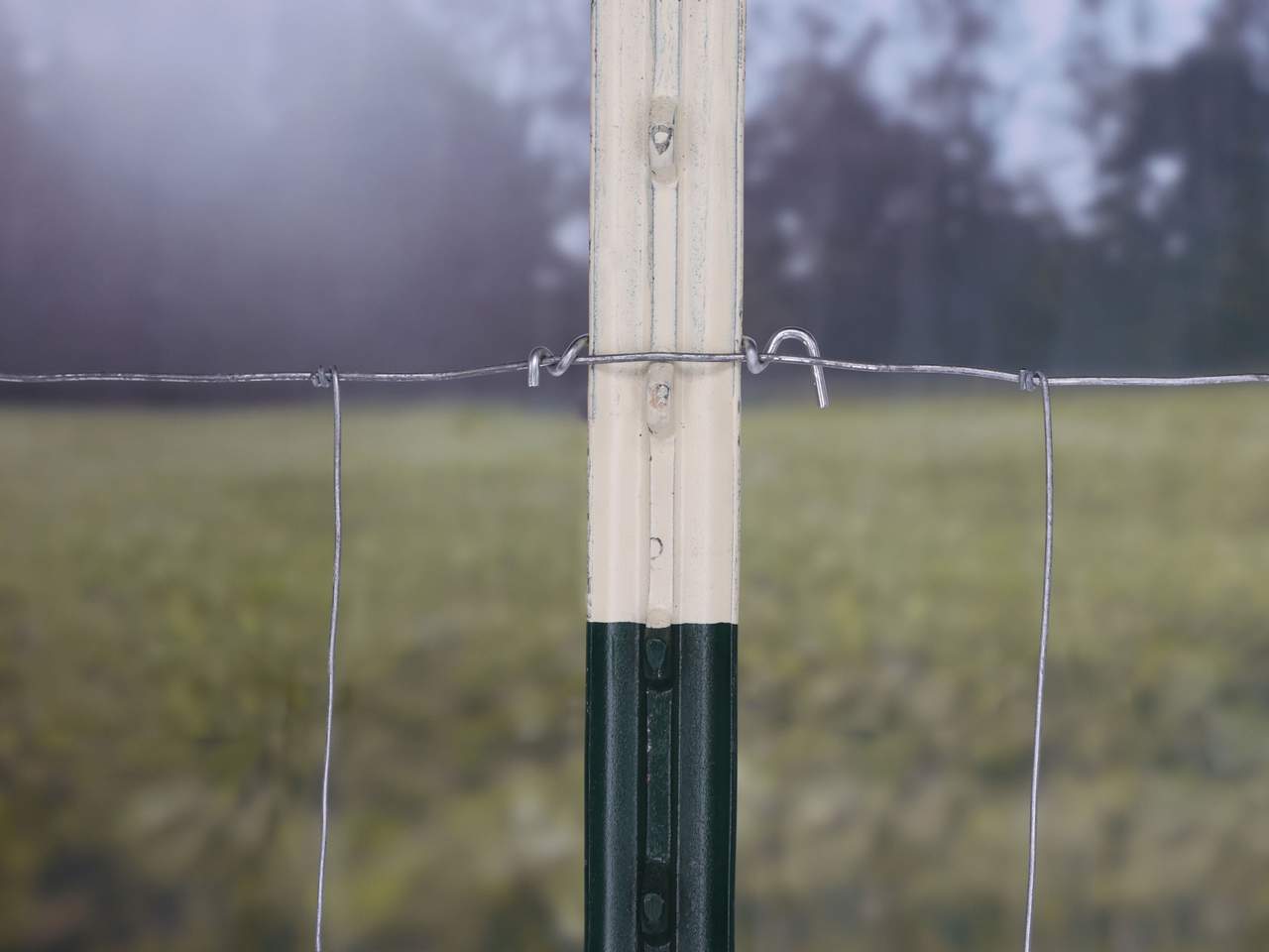 Fixing Clips for T-posts - Image 3 of 6