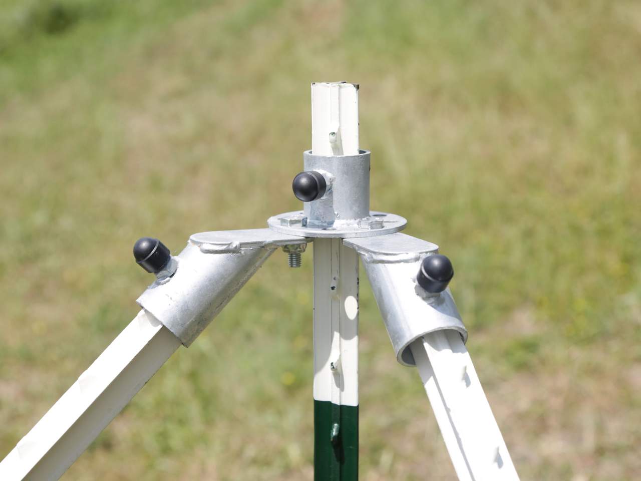 Variable Corner Solution Set T-Post - Image 5 of 10