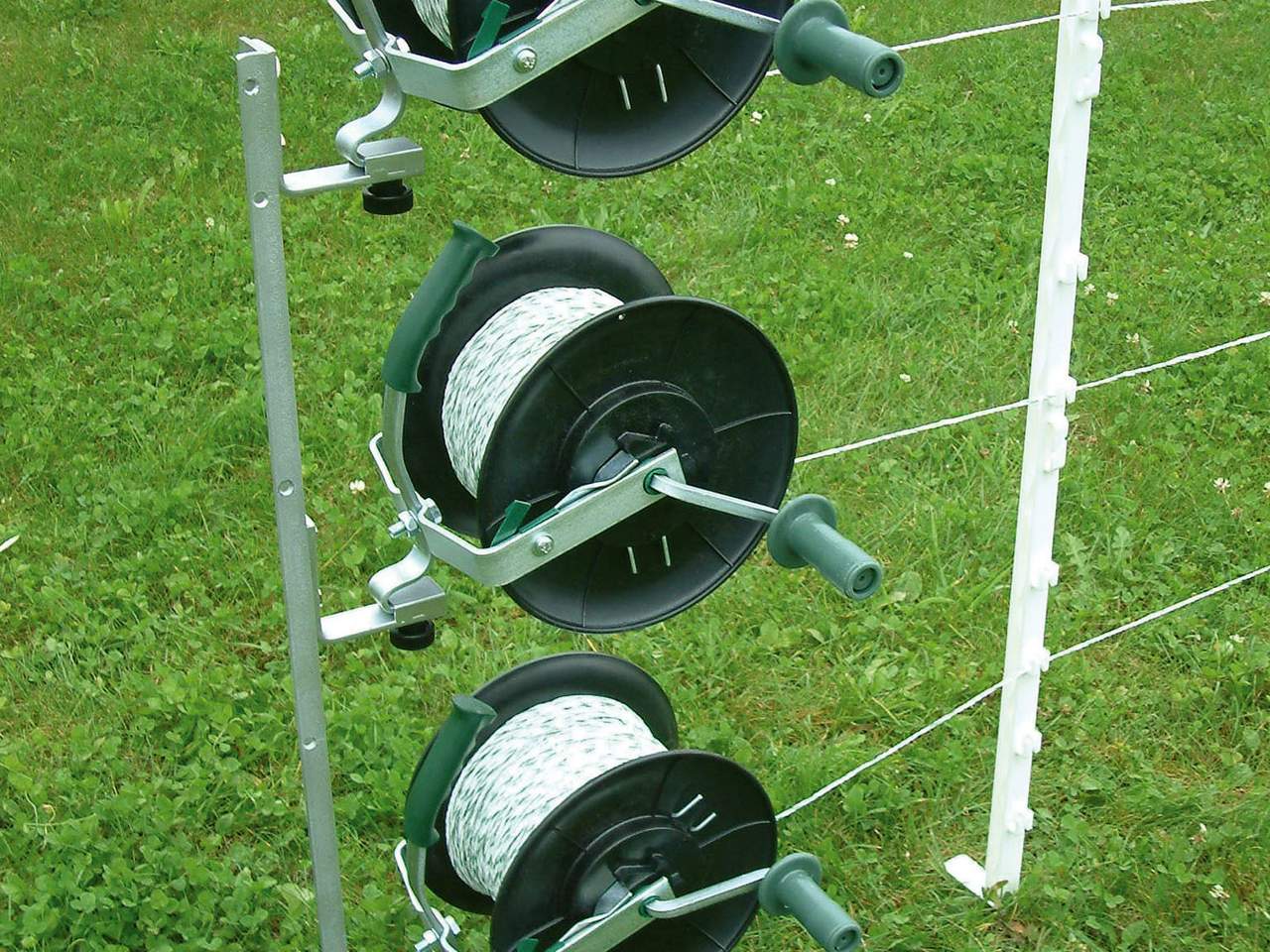 Multi Post - Image 2 of 5