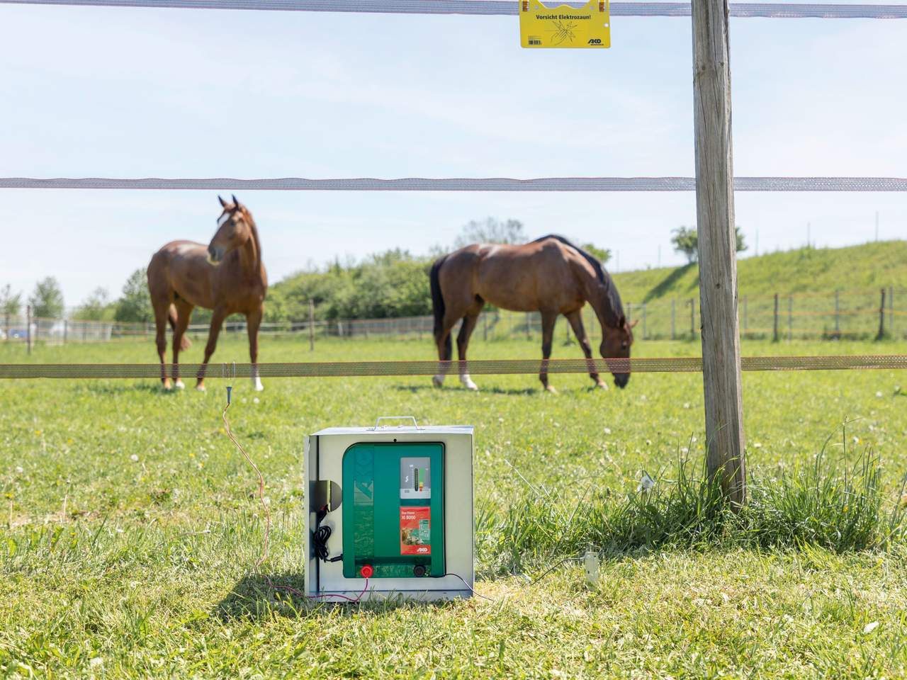 Metal Battery Boxes - Image 18 of 24