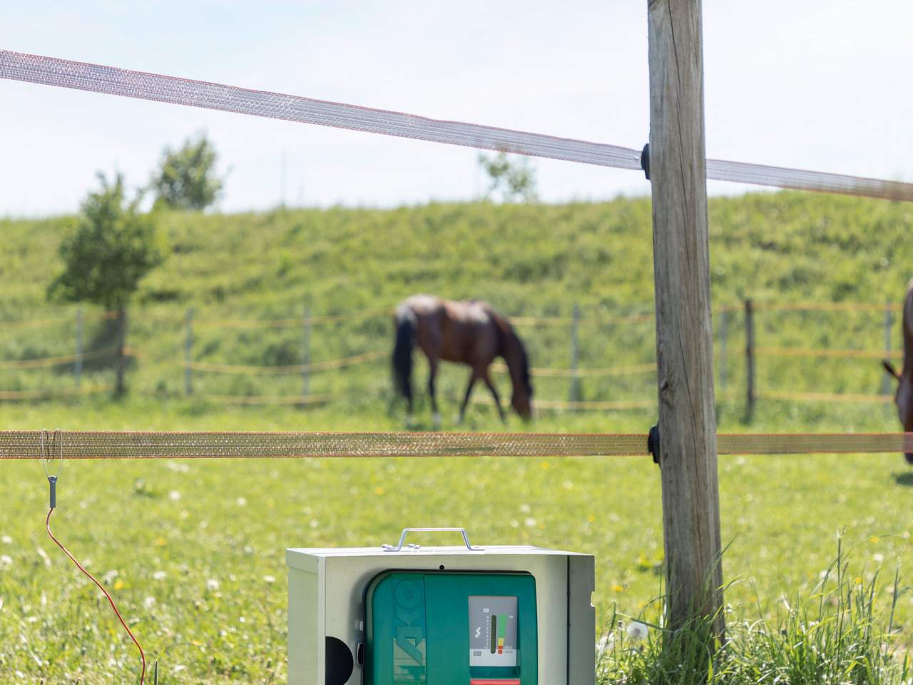 Metal Battery Boxes - Image 13 of 24