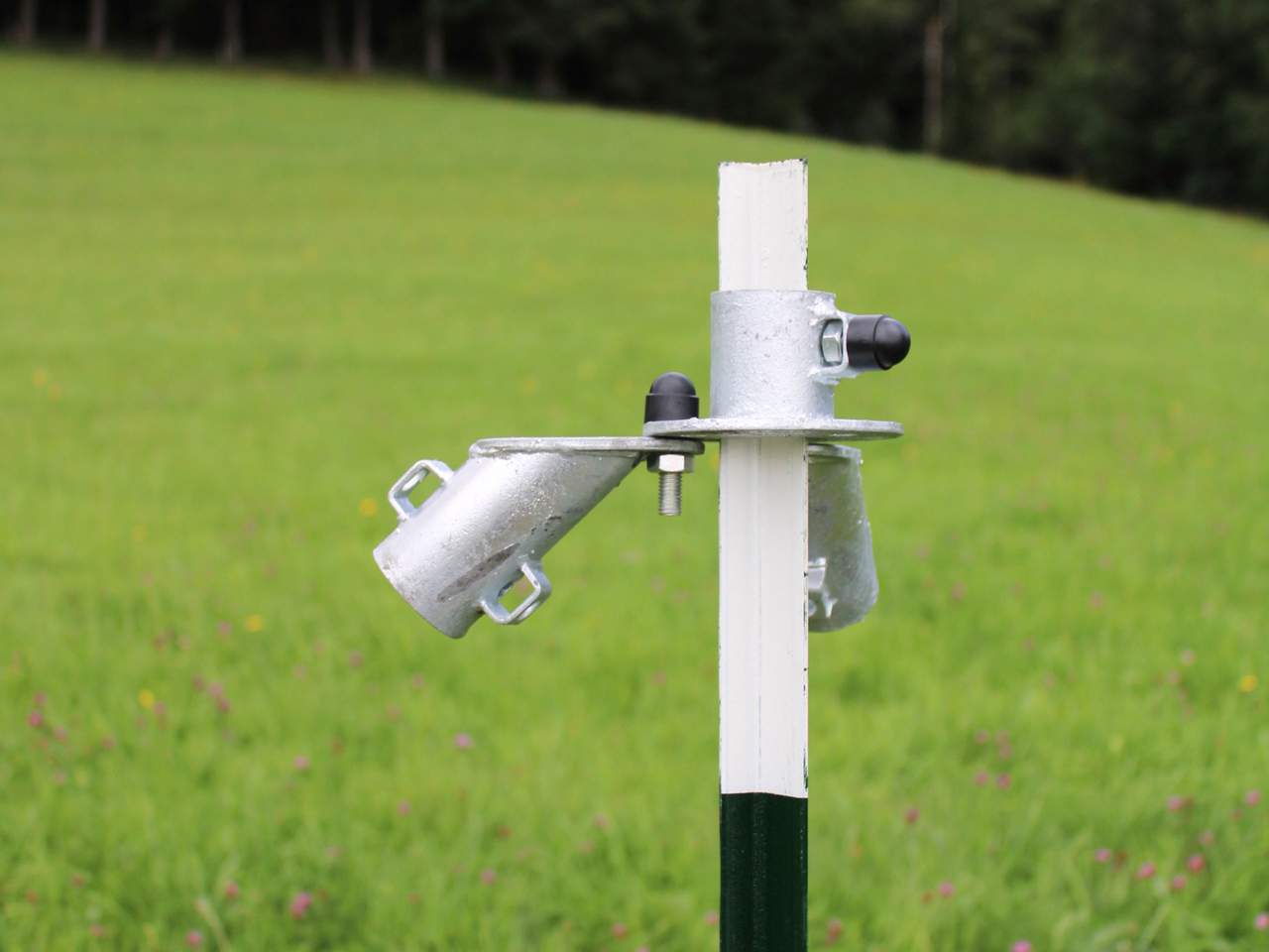 Variable Corner Solution Set T-Post - Image 6 of 10