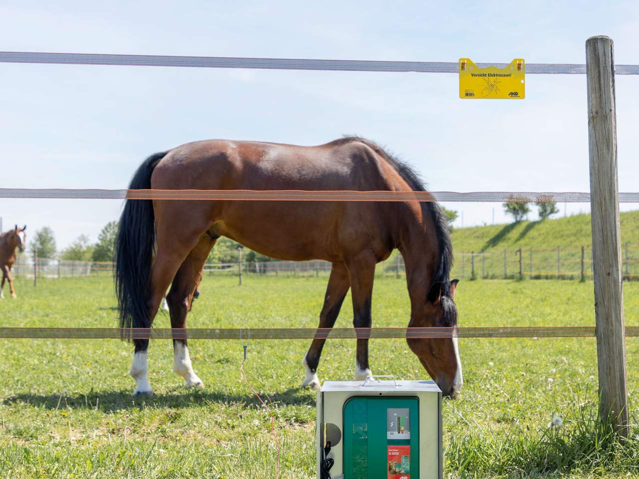 Metal Battery Boxes - Image 17 of 24