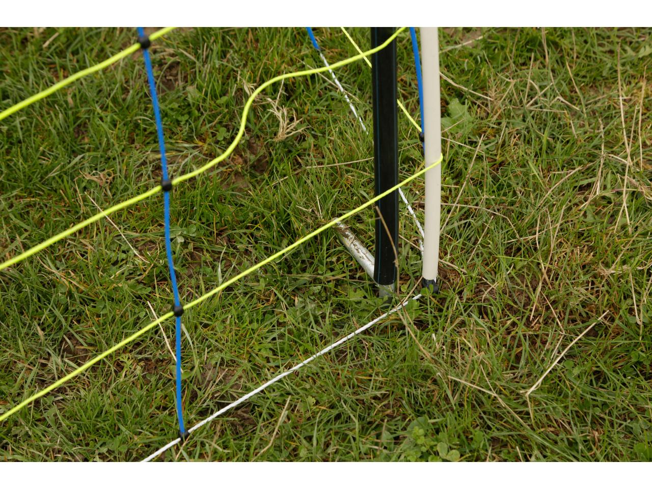 Support Post for Field Netting