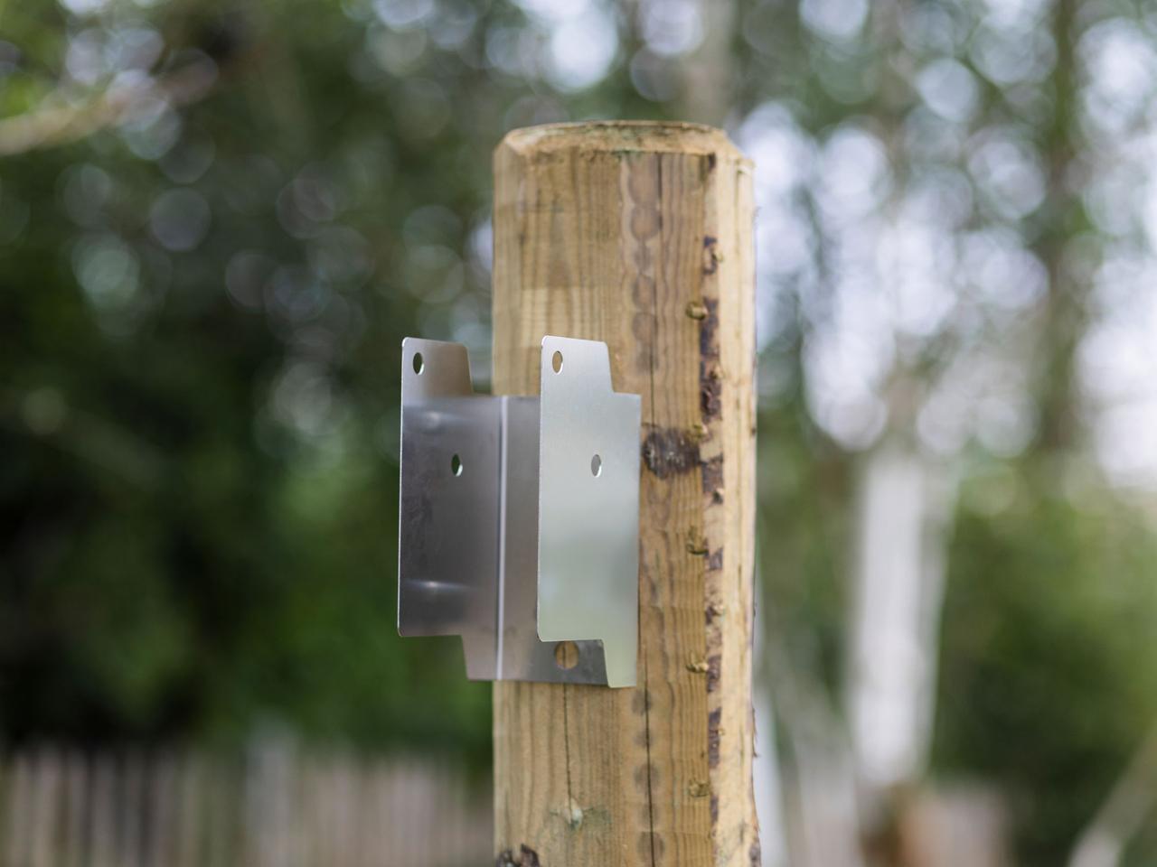 Wooden Post Mount