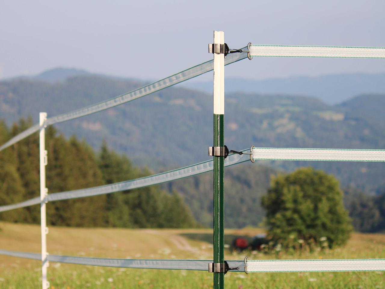 Tape/Rope Corner Solution T-Post